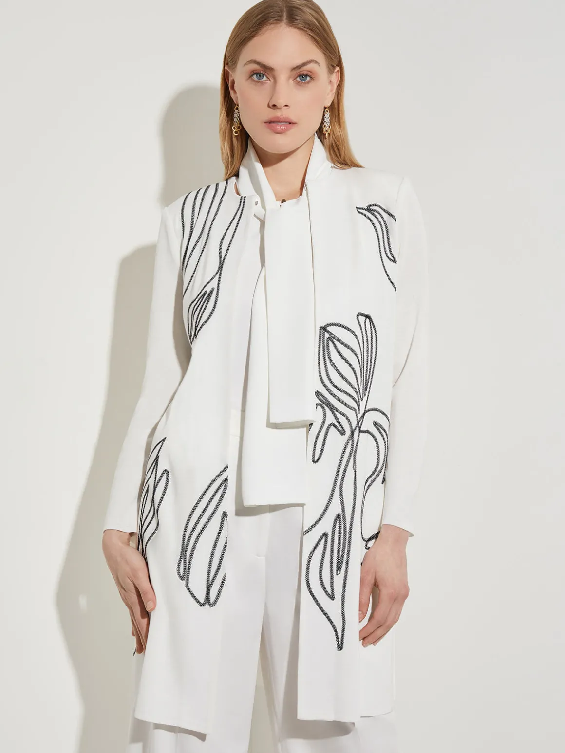 Abstract Embroidery Jewel Neck Jacket