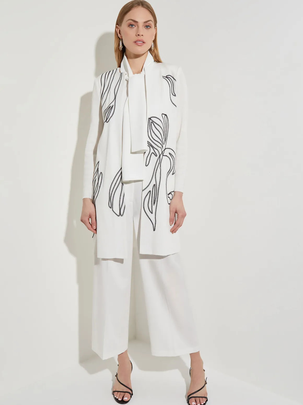 Abstract Embroidery Jewel Neck Jacket