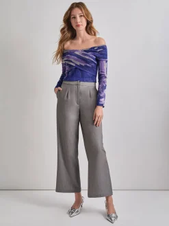 Modern Fit Cropped Cross Body Watercolor Soft Knit Top
